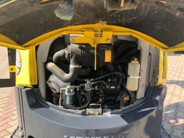 Miniexcavadora compacta Yanmar VIO 25.3 de 2,6 t usada 2007 con 2.100 h y 4 cucharones