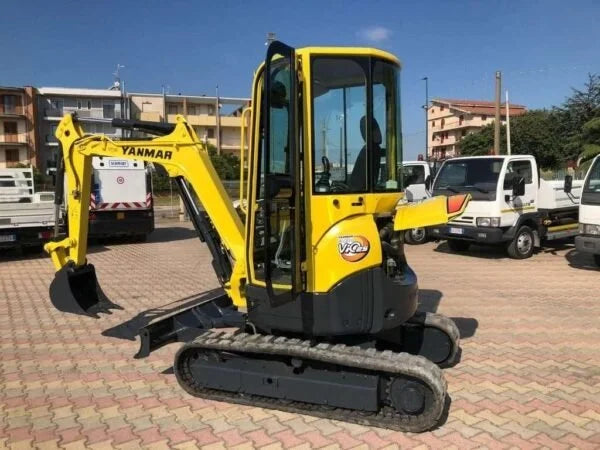 Miniexcavadora compacta Yanmar VIO 25.3 de 2,6 t usada 2007 con 2.100 h y 4 cucharones