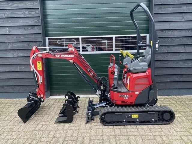 Miniexcavadora Yanmar VIO12 de 1,24 t de ocasión 2023 casi nueva de 338 h con 3 cucharas
