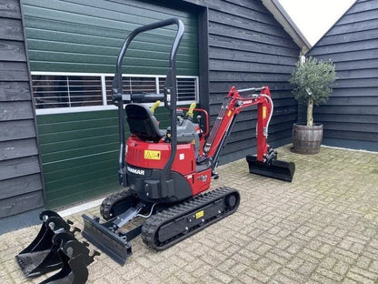 Miniexcavadora Yanmar VIO12 de 1,24 t de ocasión 2023 casi nueva de 338 h con 3 cucharas