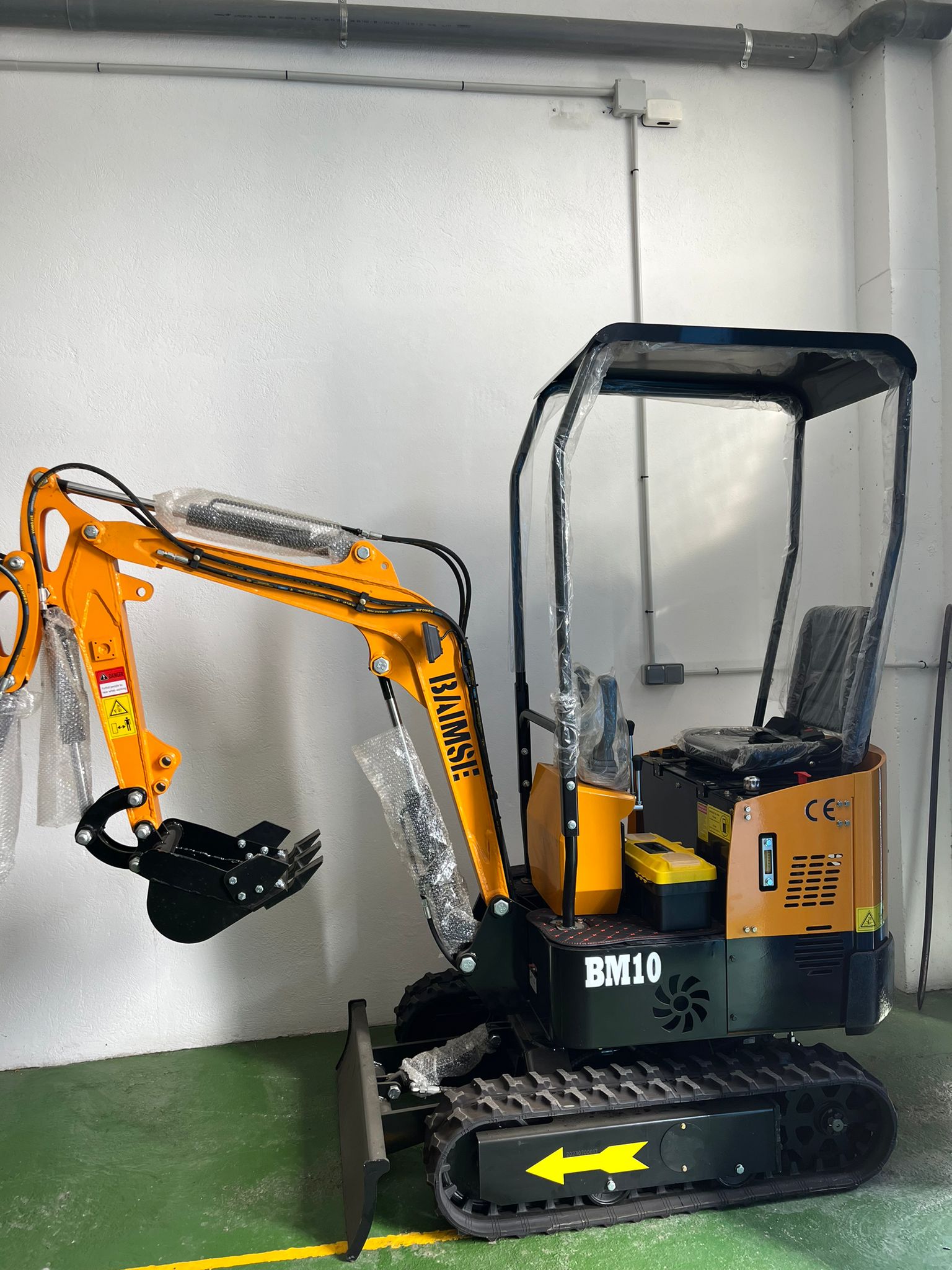 Mini Excavadora Giratoria JPC BAIMSE BM10 1 Tonelada, Motor Monocilíndrico