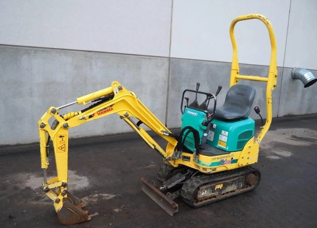 Miniexcavadora compacta Yanmar SV 08-1 A de 1,1 t usada 2010 con 1.918 h y 2 cucharones