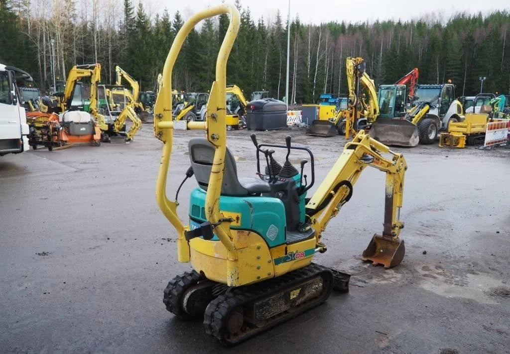 Miniexcavadora compacta Yanmar SV 08-1 A de 1,1 t usada 2010 con 1.918 h y 2 cucharones
