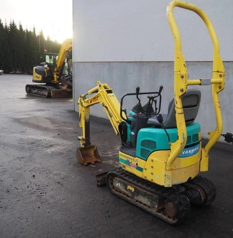 Miniexcavadora compacta Yanmar SV 08-1 A de 1,1 t usada 2010 con 1.918 h y 2 cucharones
