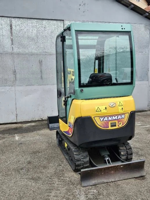Miniexcavadora Yanmar SV15 de 1,5 t de ocasión 2013 con enganche CSW01 y 3 cucharas a elegir
