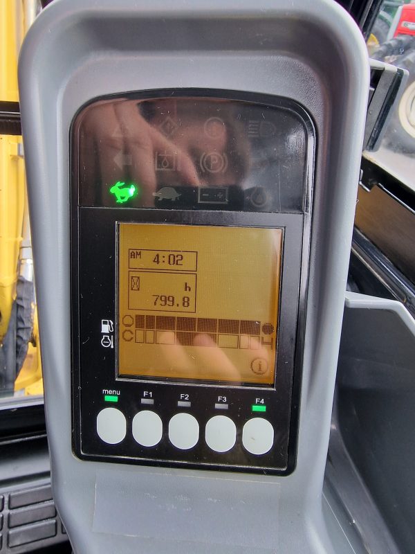 Miniexcavadora Yanmar SV18 de 1,97 t, usada, año 2020, 800 h, con cuchara inclinable