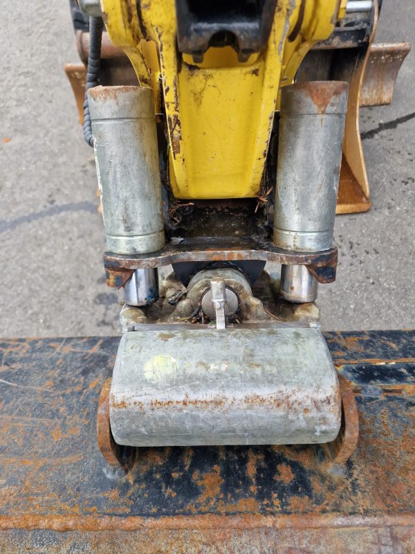 Miniexcavadora Yanmar SV18 de 1,97 t, usada, año 2020, 800 h, con cuchara inclinable