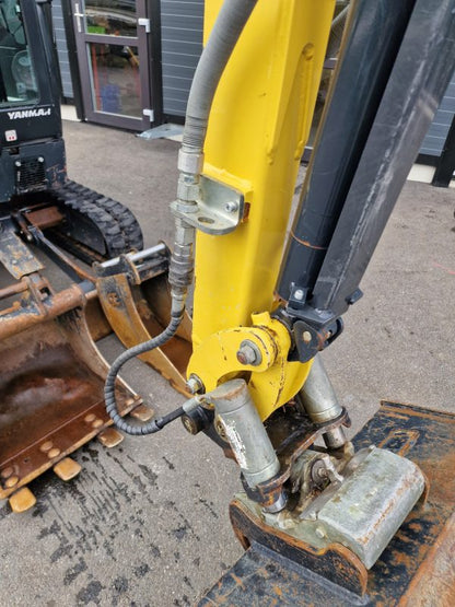 Miniexcavadora Yanmar SV18 de 1,97 t, usada, año 2020, 800 h, con cuchara inclinable