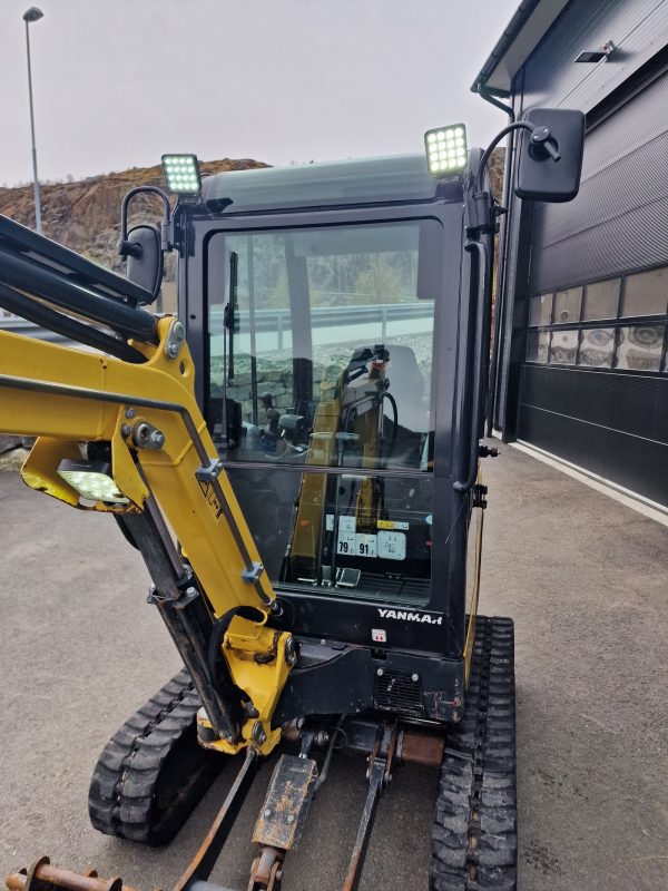 Miniexcavadora Yanmar SV18 de 1,97 t, usada, año 2020, 800 h, con cuchara inclinable