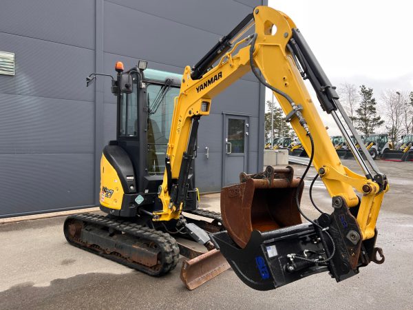 Miniexcavadora Yanmar VIO27 de giro cero, 2,7 t, usada, año 2018, 1685 h, con trituradora