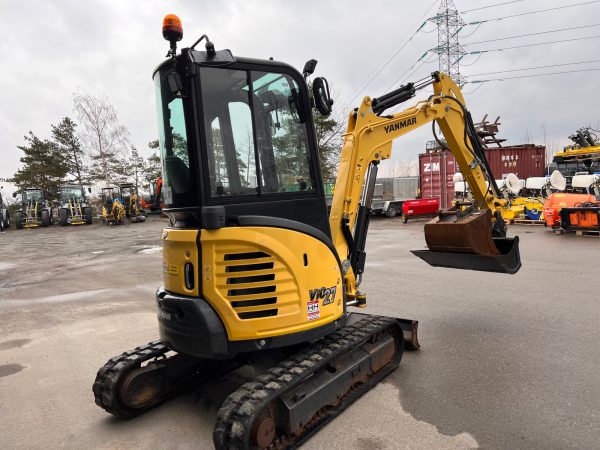 Miniexcavadora Yanmar VIO27 de giro cero, 2,7 t, usada, año 2018, 1685 h, con trituradora