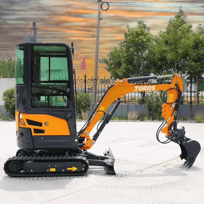 Miniexcavadora 1,8 toneladas TOROS Motor Kubota D902