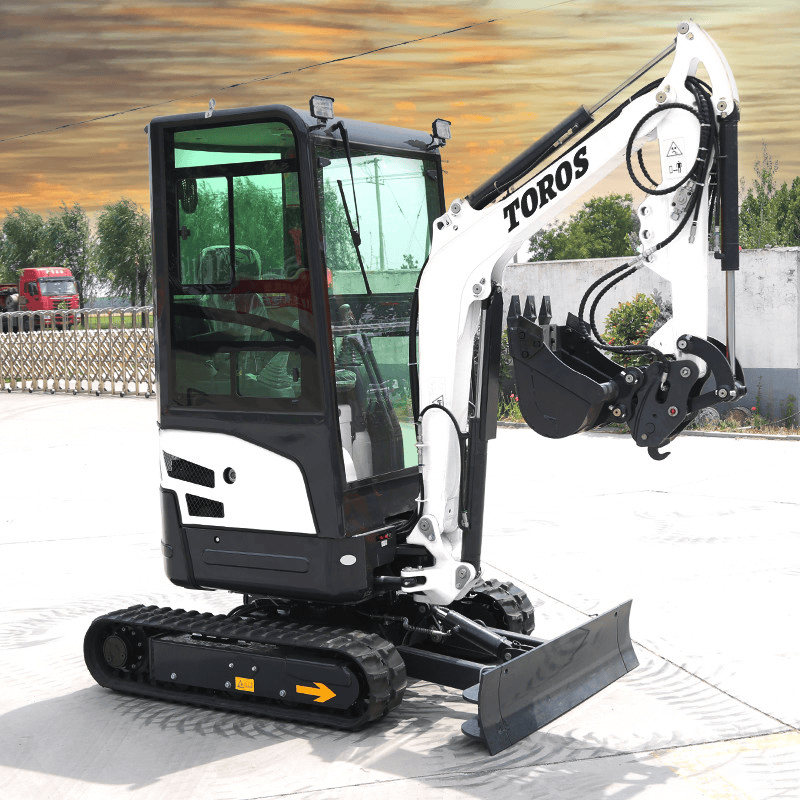 Miniexcavadora 1,8 toneladas TOROS Motor Kubota D902