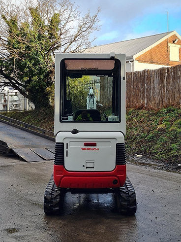Mini excavadora TAKEUCHI TB016 1.6 Toneladas – ocasión